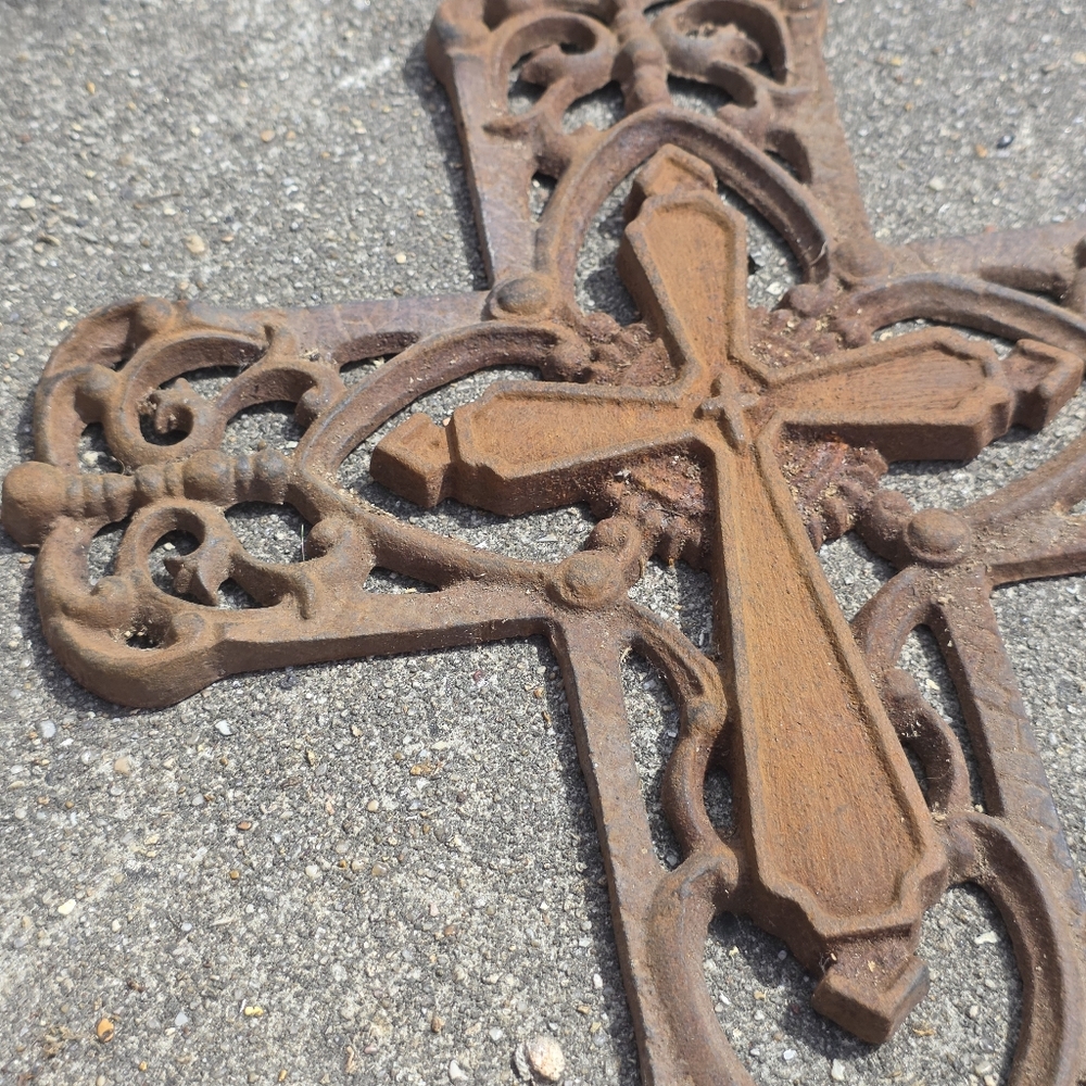 Ornate Rustic Cast Iron Cross Wall Decor - Brown